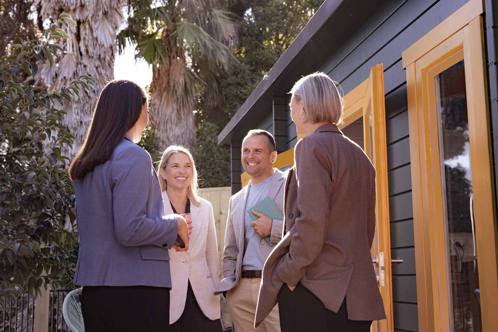 TT-Maddy-James-Client-talk-outside